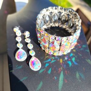 Contemporary AB Arora Borealous Rhinestone Stretch Bracelet & Dangle Earring Set